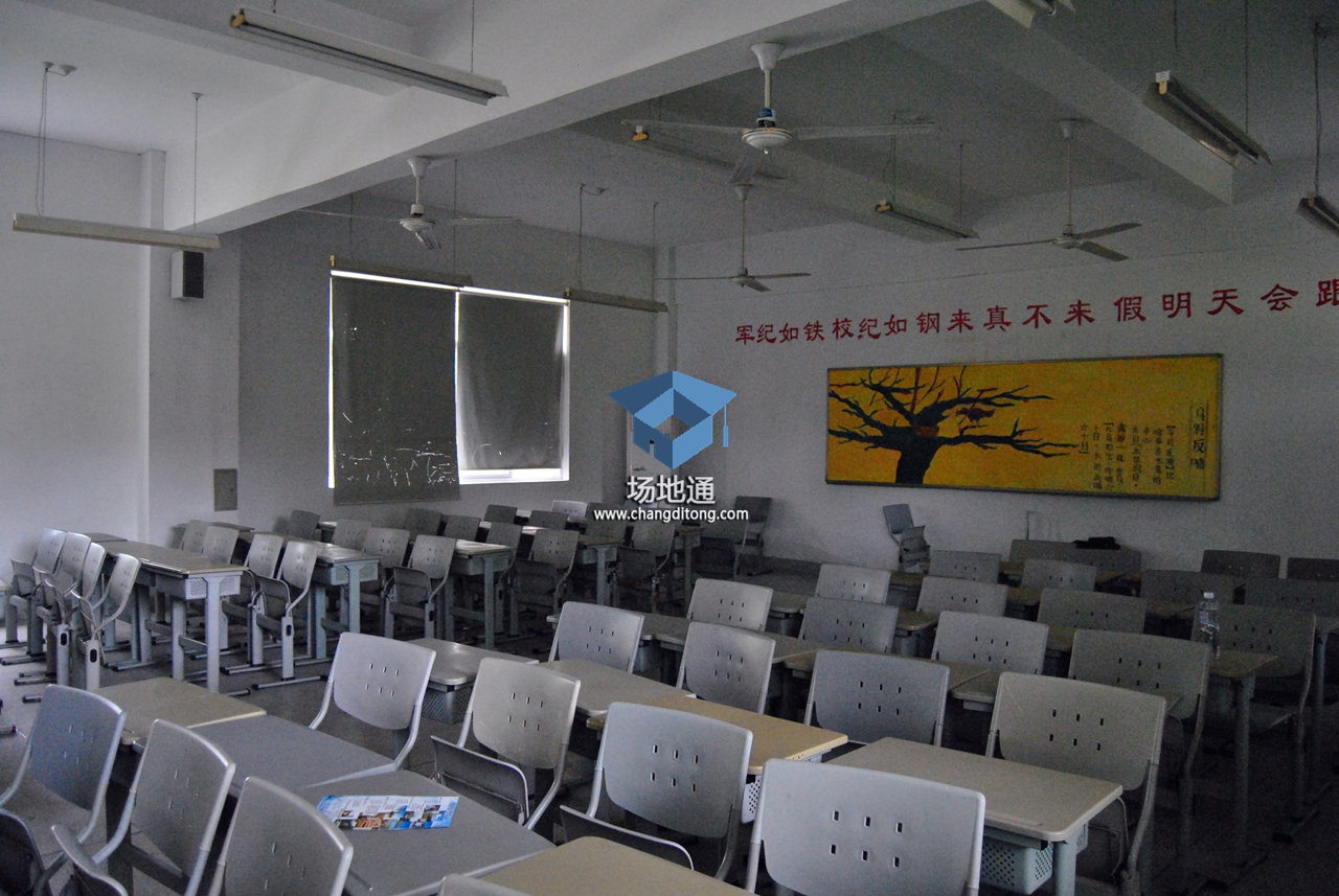 上海松江职校教室
