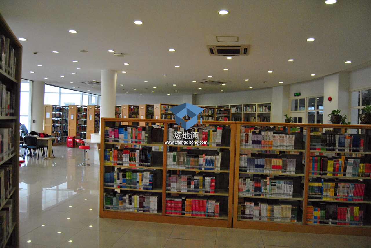 上海松江职校图书馆