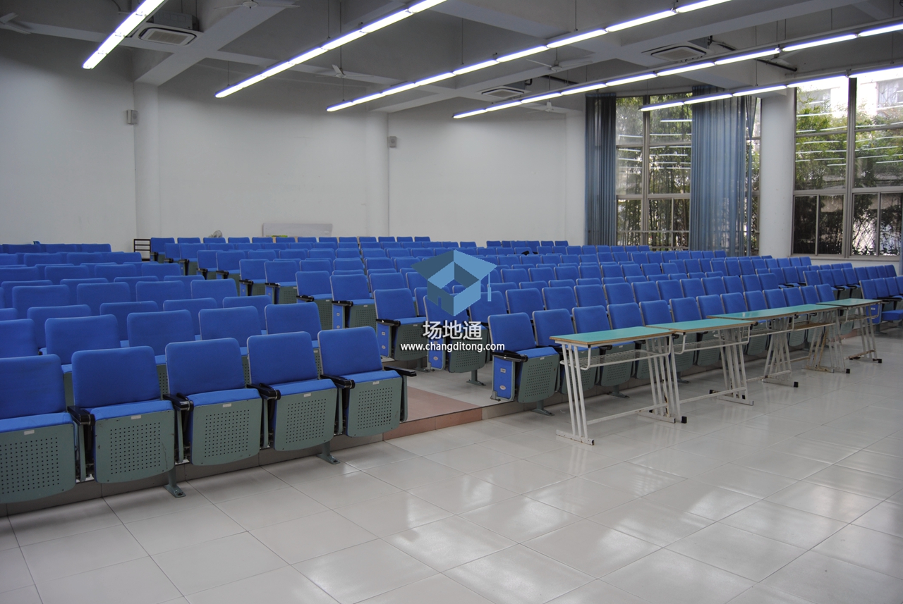 上海立信会计学院松江230人阶梯教室