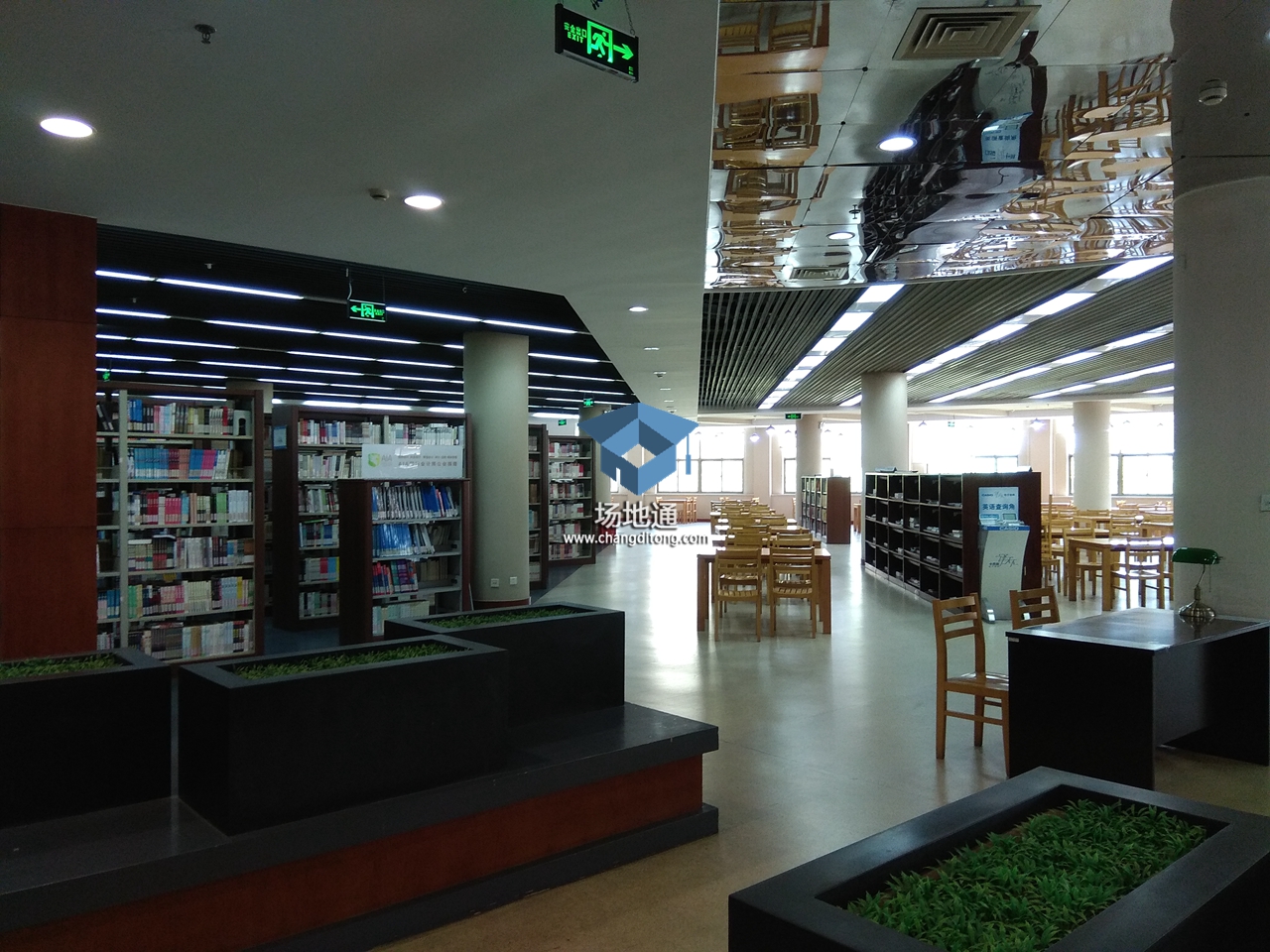 上海立信会计学院松江校区图书馆