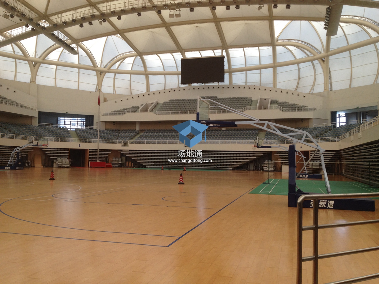 上海交通大学闵行校区霍英东体育中心